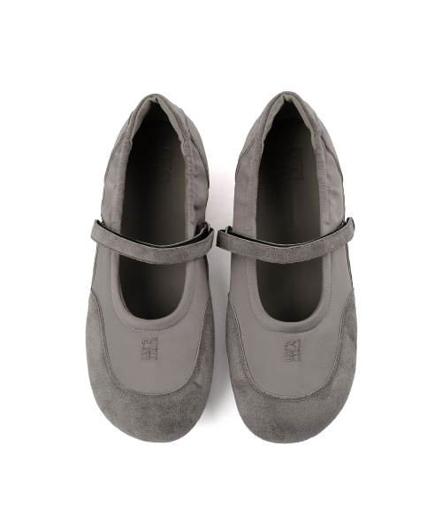 FOGGY MOODY(ポギムディ)の「Twins 0041. Symbol Mary-Jane Flats - 3colors(バレエシューズ・レディース・ライトグレー/ブラック/ブラウン・22.5cm/23cm/23.5cm/24cm/24.5cm/25cm)」の13枚目の写真