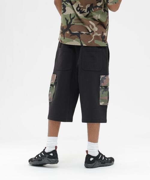 AVIREX（アヴィレックス）の「《直営店限定》 SWEAT CAMO CARGO SHORTS /  スウェット カモ カーゴ ショーツ / AVIREX / アヴィレックス（スウェットパンツ・メンズ・ブラック/グレー・LARGE/MEDIUM/X-LARGE）」の21枚目の写真