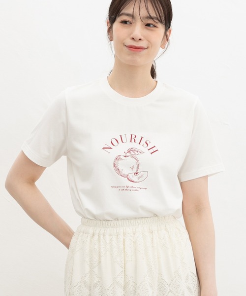 Honeys（ハニーズ）の「【ハニさら・接触冷感・ＵＶカット】フルーツ柄プリントＴ（Tシャツ/カットソー・レディース・ホワイト系その他/ピンク/スミクロ/ネイビー/ホワイト×レッド・L/LL/M/S）」の2枚目の写真