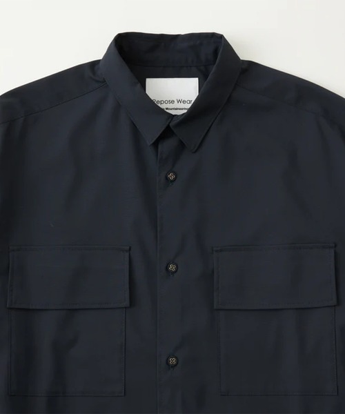 WHITE MOUNTAINEERING(ホワイトマウンテニアリング)の「【White Mountaineering / ホワイトマウンテニアリング】REGULAR COLLAR SHIRT(シャツ/ブラウス・メンズ・ブラック・1/2)」の4枚目の写真