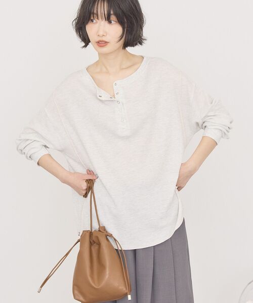 AMERICAN HOLIC(アメリカンホリック)の「【選べる丈】ヘンリーネック ワッフルメロープルオーバー(Tシャツ/カットソー・レディース・ホワイト系その他/ライトグリーン/チャコールグレー・M/L)」の5枚目の写真