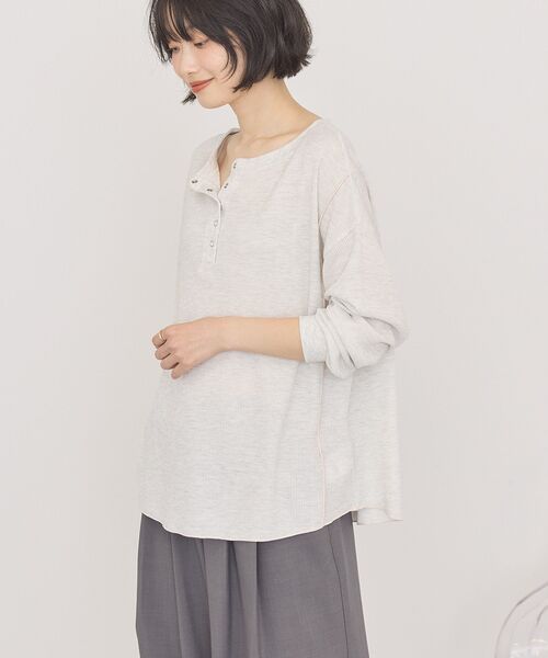 AMERICAN HOLIC(アメリカンホリック)の「【選べる丈】ヘンリーネック ワッフルメロープルオーバー(Tシャツ/カットソー・レディース・ホワイト系その他/ライトグリーン/チャコールグレー・M/L)」の6枚目の写真