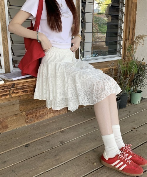 Aelina（エリナ）の「レースイレギュラーAラインスカート（スカート・レディース・ブラック/ホワイト・M/L/S）」の3枚目の写真