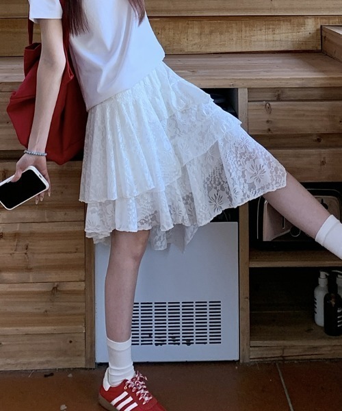Aelina（エリナ）の「レースイレギュラーAラインスカート（スカート・レディース・ブラック/ホワイト・M/L/S）」の7枚目の写真