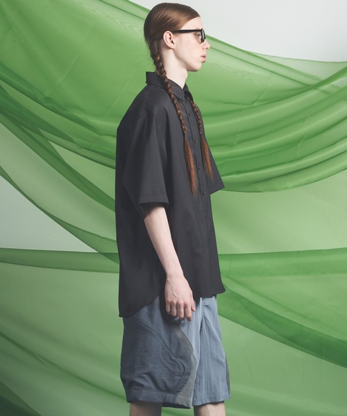 MAISON SPECIAL(メゾンスペシャル)の「《UNISEX》NISHIKAWA KEORI Wool Mix Prime-Over Short Sleeve Shirt/NISHIKAWA KEORIウールミックスプライムオーバーショートスリーブシャツ【MAISON SPECIAL/メゾンスペシャル】■セットアップ対応■(シャツ/ブラウス・メンズ・ダークブラック/その他1/ネイビー/グレイッシュベージュ/ブラック・2/1/0)」の16枚目の写真