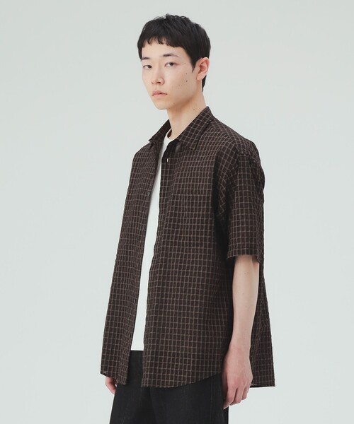 BEAMS HEART(ビームスハート)の「【7/9値下げ】シアサッカー チェック ショートスリーブ シャツ(ユニセックス)(シャツ/ブラウス・メンズ・ダークブラウン/チャコールグレー・LARGE/SMALL/MEDIUM)」の14枚目の写真