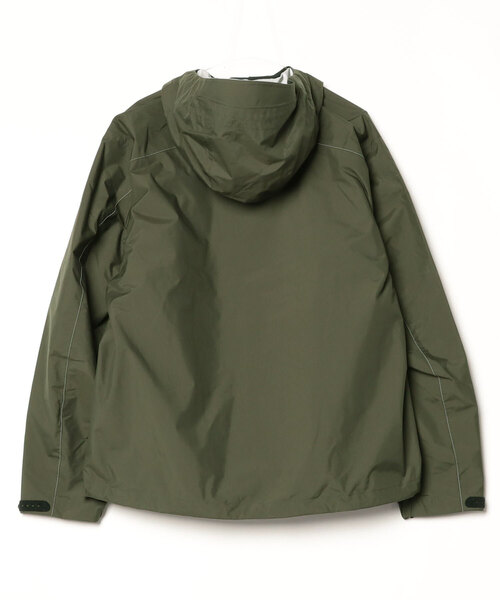 KEY TIMEZ（キータイムズ）の「2.5L hiker rain jacket（Tシャツ/カットソー・メンズ・カーキ・L）」の2枚目の写真