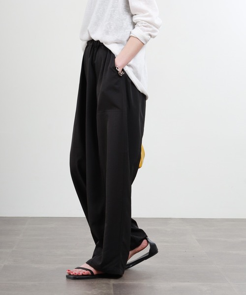 laulea（ラウレア）の「laulea 接触冷感・吸水速乾コクーンPT（その他パンツ・レディース・カーキ/モカ/キナリ/ブラック/ダークグレー・S/L/M）」の17枚目の写真