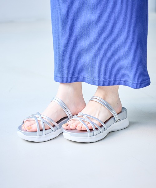ROPE' PICNIC(ロペピクニック)の「クロスストリングスライド&バックスリングサンダル(サンダル・レディース・シルバー/キナリ/ブラック・L/M)」の20枚目の写真