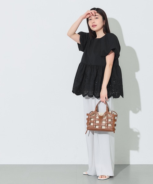 coca(coca)(コカ)の「パンチングレースフレアブラウス(シャツ/ブラウス・レディース・ホワイト/ブラック・L/M)」の13枚目の写真