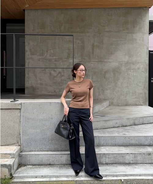 MUSINSA STANDARD WOMAN（ムシンサスタンダードウーマン）の「[クールタンダード] ウィメンズスリムクルーネックTシャツ (5色)（Tシャツ/カットソー・レディース・ブラック/ホワイト/ライトグレー/ピンク/ブラウン・X-SMALL/SMALL/MEDIUM/LARGE）」の22枚目の写真