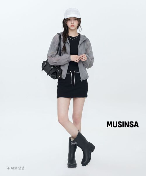 MUSINSA STANDARD WOMAN（ムシンサスタンダードウーマン）の「[クールタンダード] ウィメンズスリムクルーネックTシャツ (5色)（Tシャツ/カットソー・レディース・ブラック/ホワイト/ライトグレー/ピンク/ブラウン・X-SMALL/SMALL/MEDIUM/LARGE）」の19枚目の写真