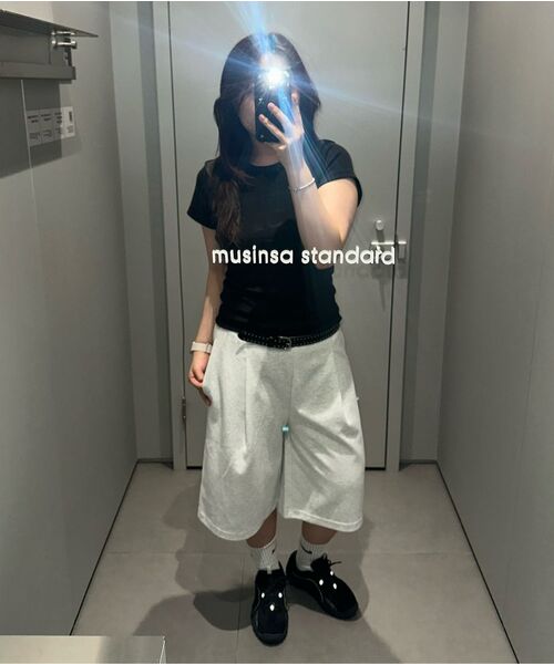 MUSINSA STANDARD WOMAN（ムシンサスタンダードウーマン）の「[クールタンダード] ウィメンズスリムクルーネックTシャツ (5色)（Tシャツ/カットソー・レディース・ブラック/ホワイト/ライトグレー/ピンク/ブラウン・X-SMALL/SMALL/MEDIUM/LARGE）」の13枚目の写真