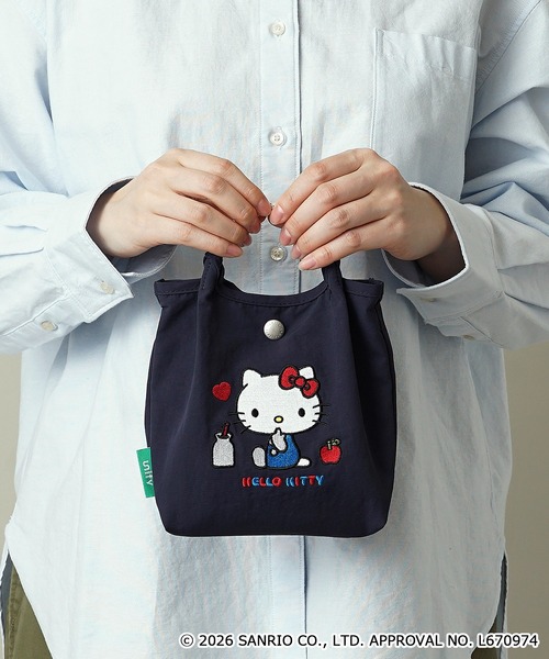 unify(ユニファイ)の「【unify × Sanrio characters(サンリオキャラクターズ) 】軽撥水 ショルダーバッグ スマホ サコッシュ SUPK-03(ショルダーバッグ・レディース・ラベンダー/ネイビー/ライトグレー/ブラック・ONE SIZE)」の4枚目の写真