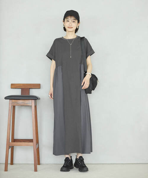 Firsthand（ファーストハンド）の「Firsthand/ファーストハンド オーガニックコットン 異素材 ドッキング ギャザー ワンピース（ワンピース・レディース・ブラック/チャコールグレー/ピンク・FREE）」の8枚目の写真