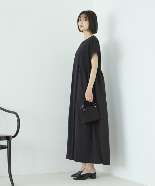 Firsthand（ファーストハンド）の「Firsthand/ファーストハンド オーガニックコットン 異素材 ドッキング ギャザー ワンピース（ワンピース・レディース・ブラック/チャコールグレー/ピンク・FREE）」の22枚目の写真