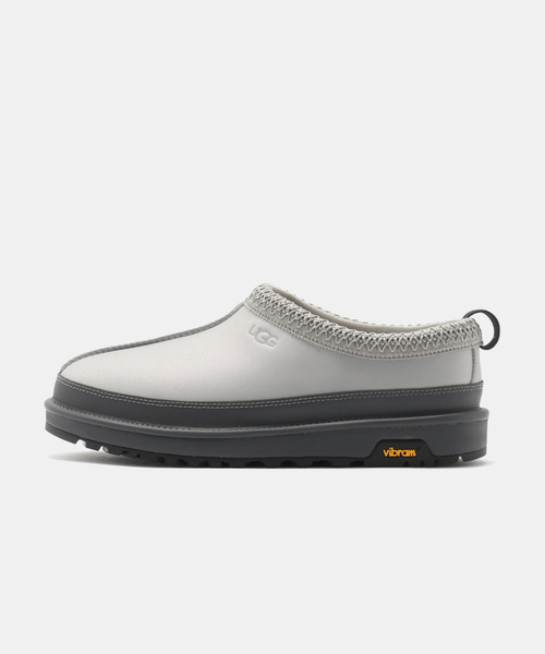 UGG(アグ)の「UGG M Tasman Reflective 1172290(スニーカー・メンズ・シルバー・26cm/27cm/28cm)」の1枚目の写真