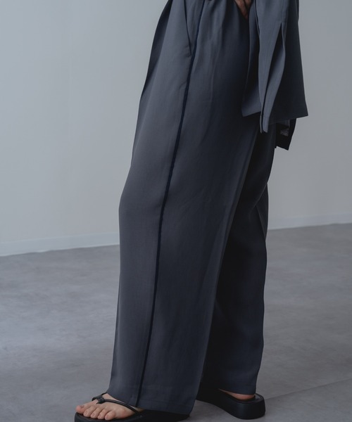 refinedworks(リファインドワークス)の「【refinedworks】セットアップ 対応◎ サイドライン センタープレス パンツ(その他パンツ・レディース・ブラウン/チャコールグレー/ブラック・FREE)」の17枚目の写真