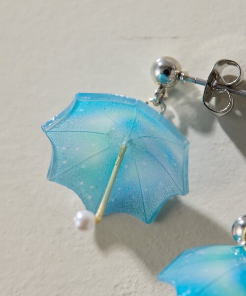 ear PAPILLONNER（イアパピヨネ）の「《WEB限定》)踊るアンブレラピアス（ピアス（両耳用）・レディース・バイオレット/レモンイエロー/ブルー系その他・FREE）」の7枚目の写真