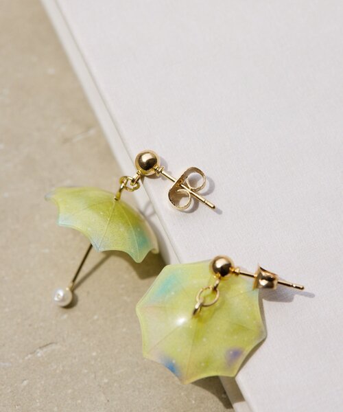 ear PAPILLONNER（イアパピヨネ）の「《WEB限定》)踊るアンブレラピアス（ピアス（両耳用）・レディース・バイオレット/レモンイエロー/ブルー系その他・FREE）」の22枚目の写真