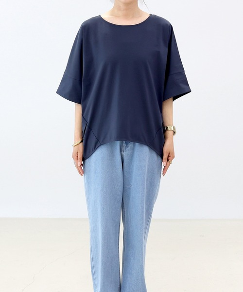 Aletta vita（アレッタビータ）の「接触冷感シルケットタック使いドルマンプルオーバー（Tシャツ/カットソー・レディース・ネイビー/グレイッシュベージュ/ブラック・M）」の14枚目の写真