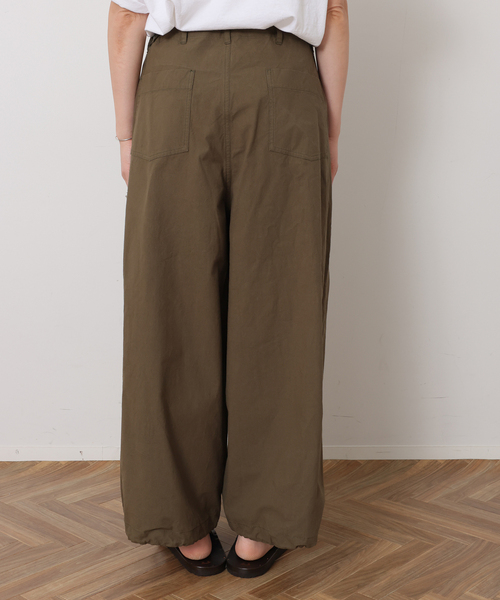 JOURNAL STANDARD LUXE(ジャーナルスタンダード ラックス)の「バフワッシャー ベイカーパンツ(その他パンツ・レディース・カーキ/ホワイト・SMALL/MEDIUM)」の16枚目の写真