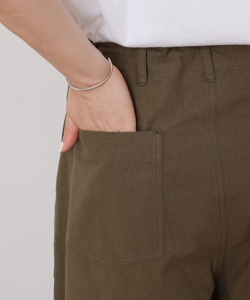 JOURNAL STANDARD LUXE(ジャーナルスタンダード ラックス)の「バフワッシャー ベイカーパンツ(その他パンツ・レディース・カーキ/ホワイト・SMALL/MEDIUM)」の20枚目の写真