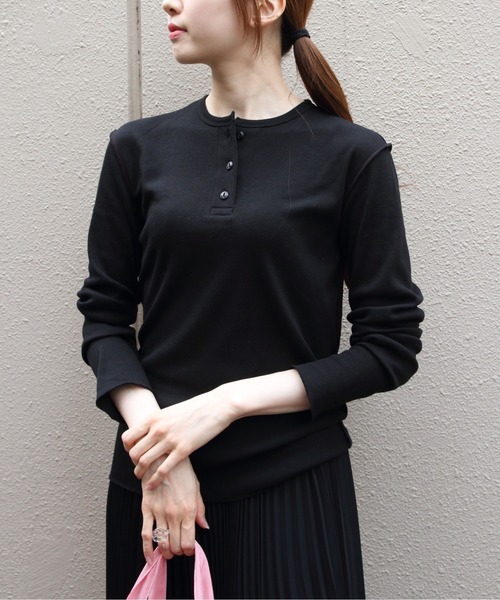MEYAME(メヤメ)の「MEYAME/メヤメ ソフトリブヘンリーネック SOFT RIB HENRY NECK MEY-2502(Tシャツ/カットソー・レディース・レッド/ブラック/クリーム・FREE)」の6枚目の写真