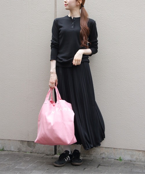 MEYAME(メヤメ)の「MEYAME/メヤメ ソフトリブヘンリーネック SOFT RIB HENRY NECK MEY-2502(Tシャツ/カットソー・レディース・レッド/ブラック/クリーム・FREE)」の9枚目の写真