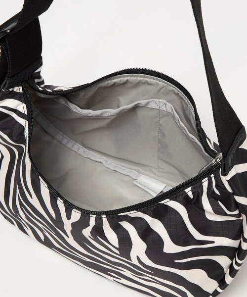 LeSportsac(レスポートサック)の「【別注】<LeSportsac>ハンモック バッグ(ゼブラ)(ショルダーバッグ・レディース・その他1・FREE)」の11枚目の写真