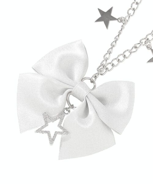Maison de FLEUR(メゾンドフルール)の「スターリボンバッグチャーム(チャーム・レディース・ブラック/シルバー・FREE)」の7枚目の写真