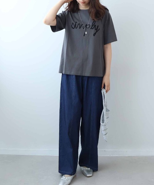 leswel(レスウェル)の「【M~5L】コード刺しゅうロゴTシャツ(Tシャツ/カットソー・レディース・ブラウン/ライトグレー/チャコールグレー・3L/LL/L/M/5L/4L)」の6枚目の写真