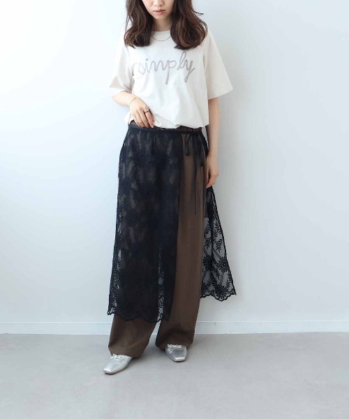 leswel(レスウェル)の「【M~5L】コード刺しゅうロゴTシャツ(Tシャツ/カットソー・レディース・ブラウン/ライトグレー/チャコールグレー・3L/LL/L/M/5L/4L)」の9枚目の写真