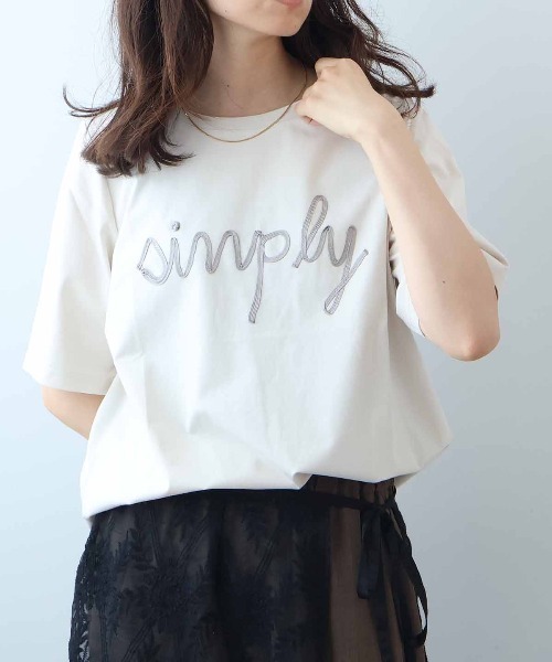leswel(レスウェル)の「【M~5L】コード刺しゅうロゴTシャツ(Tシャツ/カットソー・レディース・ブラウン/ライトグレー/チャコールグレー・3L/LL/L/M/5L/4L)」の12枚目の写真