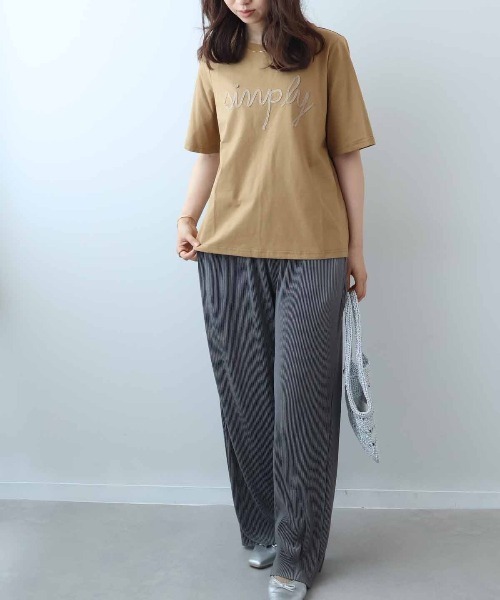 leswel(レスウェル)の「【M~5L】コード刺しゅうロゴTシャツ(Tシャツ/カットソー・レディース・ブラウン/ライトグレー/チャコールグレー・3L/LL/L/M/5L/4L)」の15枚目の写真