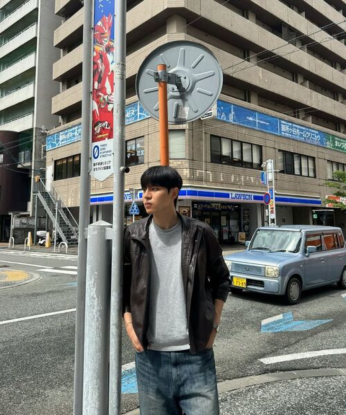 LEFTSEOUL（レフトソウル）の「[ユニセックス] 合成レザー インシジョンジャケット [ブラック]（ライダースジャケット・レディース・ブラック・MEDIUM/LARGE）」の5枚目の写真