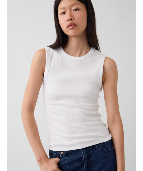GAP(ギャップ)の「モダン クルーネック タンクトップ(タンクトップ・レディース・ホワイト/ブラック/ブラウン・XXS/XL/L/S/M/XS)」の9枚目の写真
