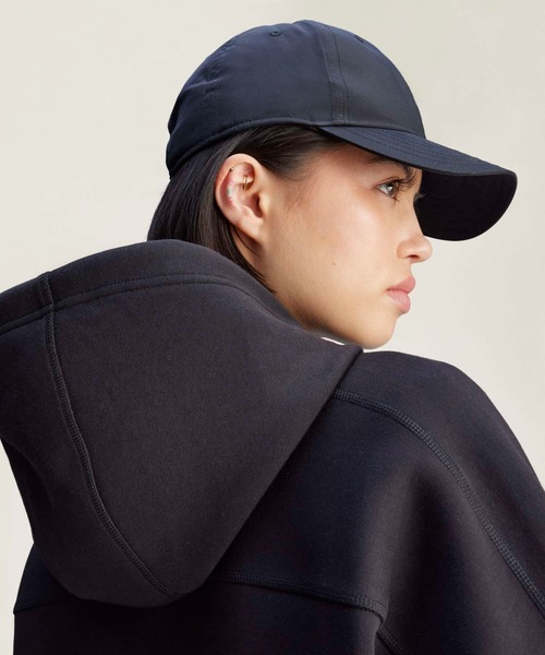 adidas by Stella McCartney(アディダスバイステラマッカートニー)の「adidas by Stella McCartney スポーツウェア クロップドパーカー【adidas by Stella McCartney】 / アディダス adidas(パーカー・レディース・ブラック・X-SMALL/X-LARGE/SMALL/MEDIUM/LARGE/XX-LARGE)」の4枚目の写真