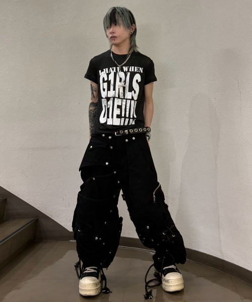UNIZ(ユニズ)の「【UNIZ】Dragon Slayer Hood Pants / 【ユニズ】ドラゴンレースアップパッチワークデニムカーゴパンツ(デニムパンツ・メンズ・ブラック・01/00)」の14枚目の写真