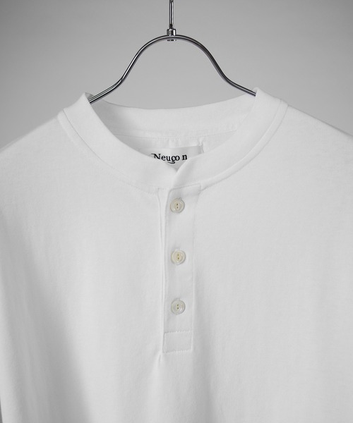 Lui's(ルイス)の「【Neucon】WIDE-SLEEVE HENLRY-NECK BIG TEE / ワイドスリーブヘンリーネックビッグロンT(Tシャツ/カットソー・メンズ・グレー/ブラック/ホワイト・2/1)」の19枚目の写真