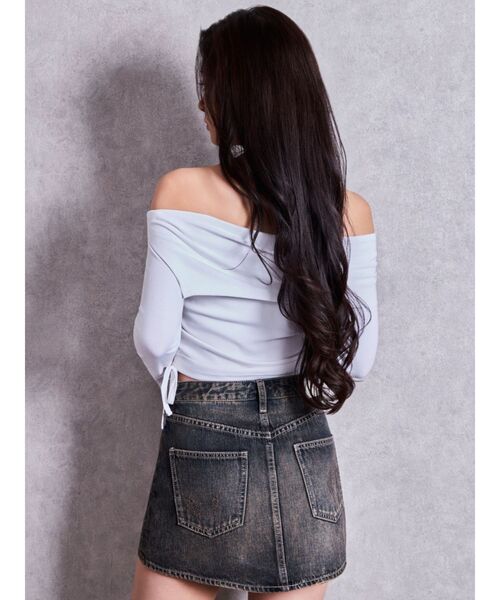GYDA(ジェイダ)の「サイドギャザーオフショルトップス(Tシャツ/カットソー・レディース・ブラック/グレー/オフホワイト・FREE)」の6枚目の写真
