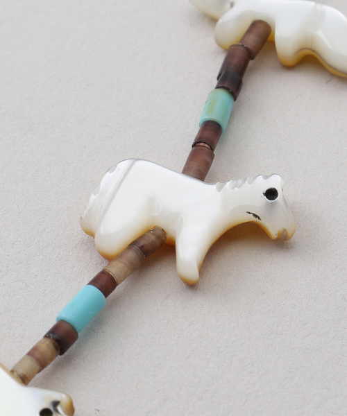 FRAMeWORK(フレームワーク)の「Harpo/アルポ フィティッシュ SHORT NECKLACE(ネックレス・レディース・ベージュ・FREE)」の8枚目の写真