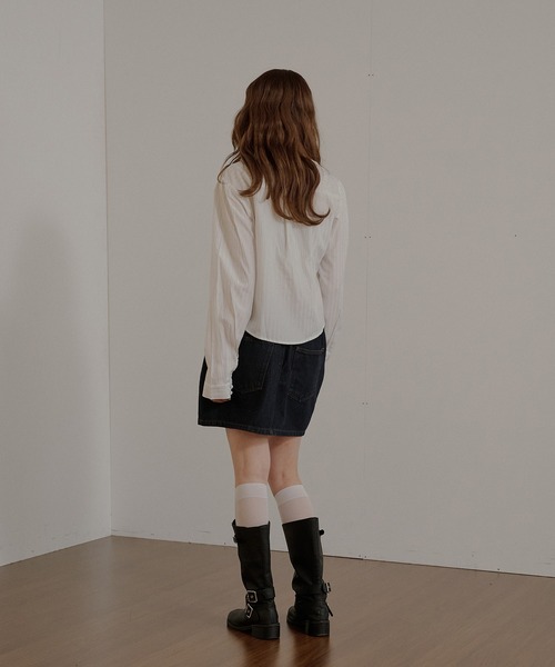 MUHET(ミュエータ)の「gather design shirt blouse / ギャザーデザインブラウス(シャツ/ブラウス・レディース・ネイビー/オフホワイト/ブラック・FREE)」の14枚目の写真