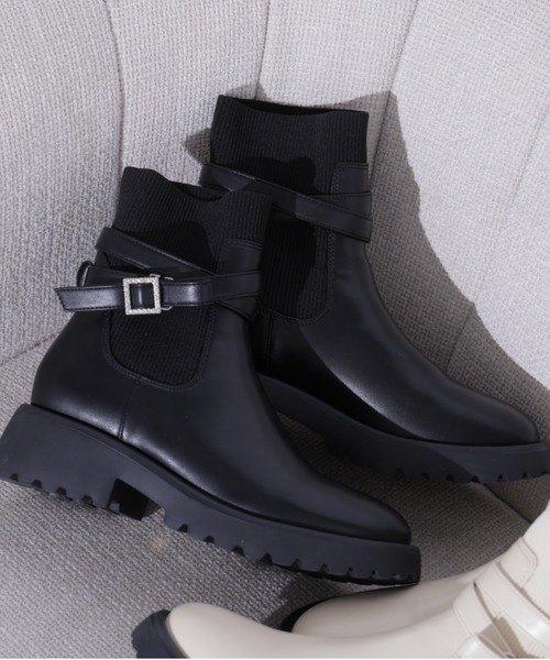 JILL by JILL STUART(ジルバイジルスチュアート)の「ダブルベルトショートブーツ(ブーツ・レディース・ブラック/ホワイト・SMALL/MEDIUM/LARGE)」の3枚目の写真