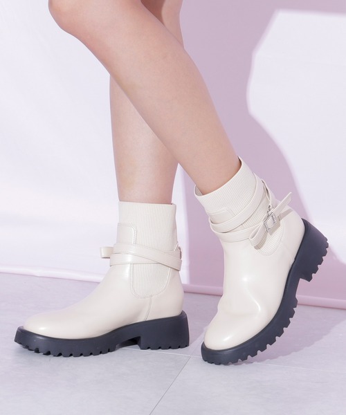 JILL by JILL STUART(ジルバイジルスチュアート)の「ダブルベルトショートブーツ(ブーツ・レディース・ブラック/ホワイト・SMALL/MEDIUM/LARGE)」の20枚目の写真
