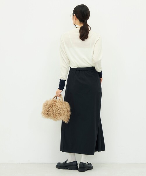 NOLLEY’S(ノーリーズ)の「《防シワ/2WAYストレッチ》ウォッシャブルサイドスピンドルアレンジスカート(スカート・レディース・ベージュ/ブラック・36/38)」の9枚目の写真