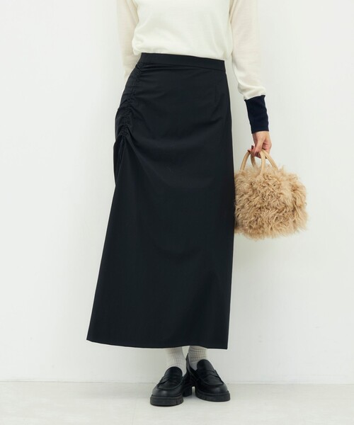 NOLLEY’S(ノーリーズ)の「《防シワ/2WAYストレッチ》ウォッシャブルサイドスピンドルアレンジスカート(スカート・レディース・ベージュ/ブラック・36/38)」の13枚目の写真