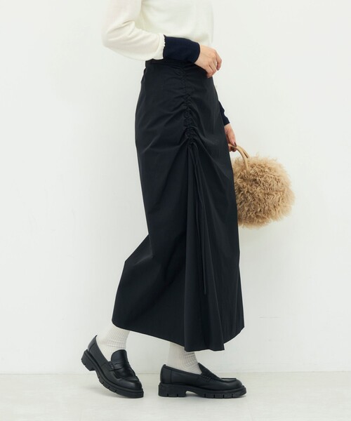 NOLLEY’S(ノーリーズ)の「《防シワ/2WAYストレッチ》ウォッシャブルサイドスピンドルアレンジスカート(スカート・レディース・ベージュ/ブラック・36/38)」の16枚目の写真