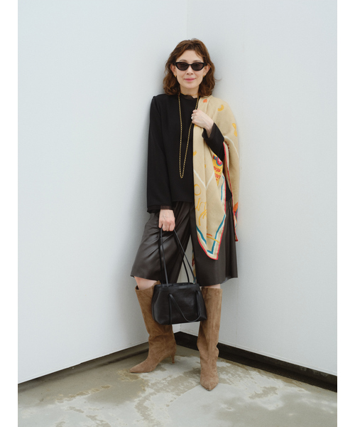 VERMEIL par iena(ヴェルメイユパーイエナ)の「Faux Leather イージーショーツ(その他パンツ・レディース・ブラウン/ブラック・36/38)」の10枚目の写真