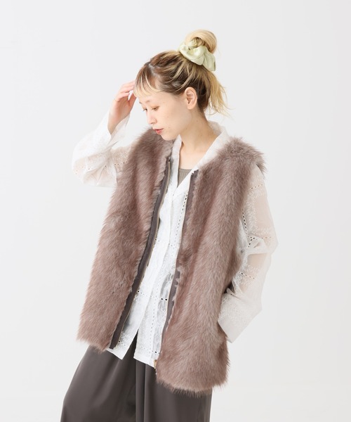 HEART MARKET(ハートマーケット)の「ミックスファームートンリバーシブルベスト(ベスト・レディース・チャコール/ナチュラル・FREE)」の7枚目の写真